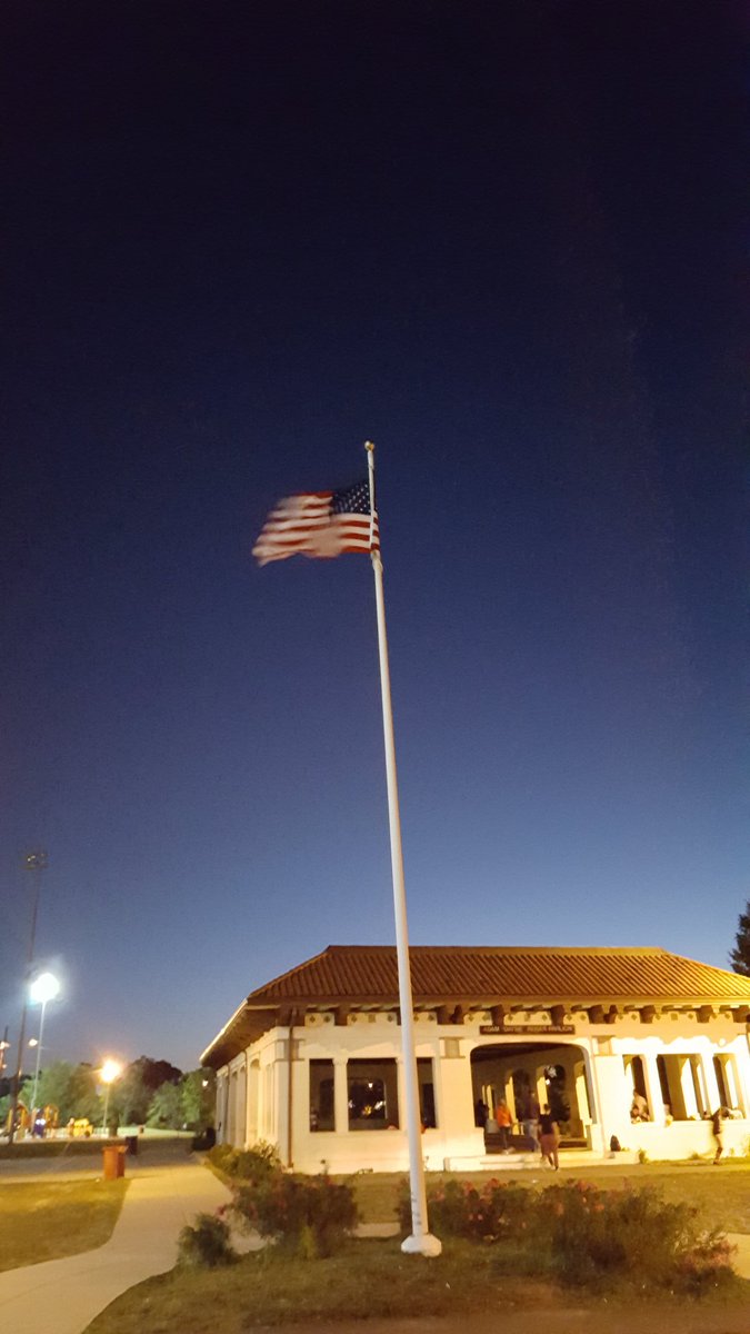 Halim1GI's tweet photo. They changed the #Flag https://t.co/xnzc83cuF4