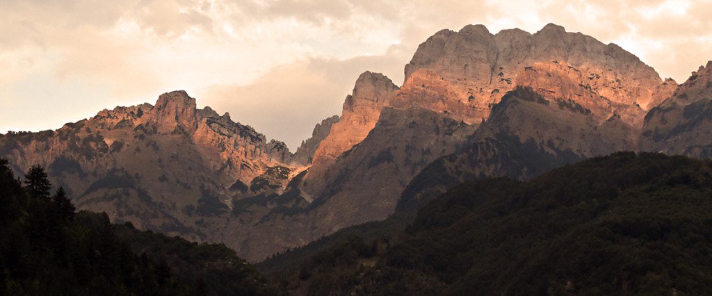 kashkavalt's tweet photo. The stunningly steep Albanian Alps are the perfect Balkan nature getaway for outdoor… https://t.co/KqLZkMu0Zh https://t.co/ZWBkX6ngF6