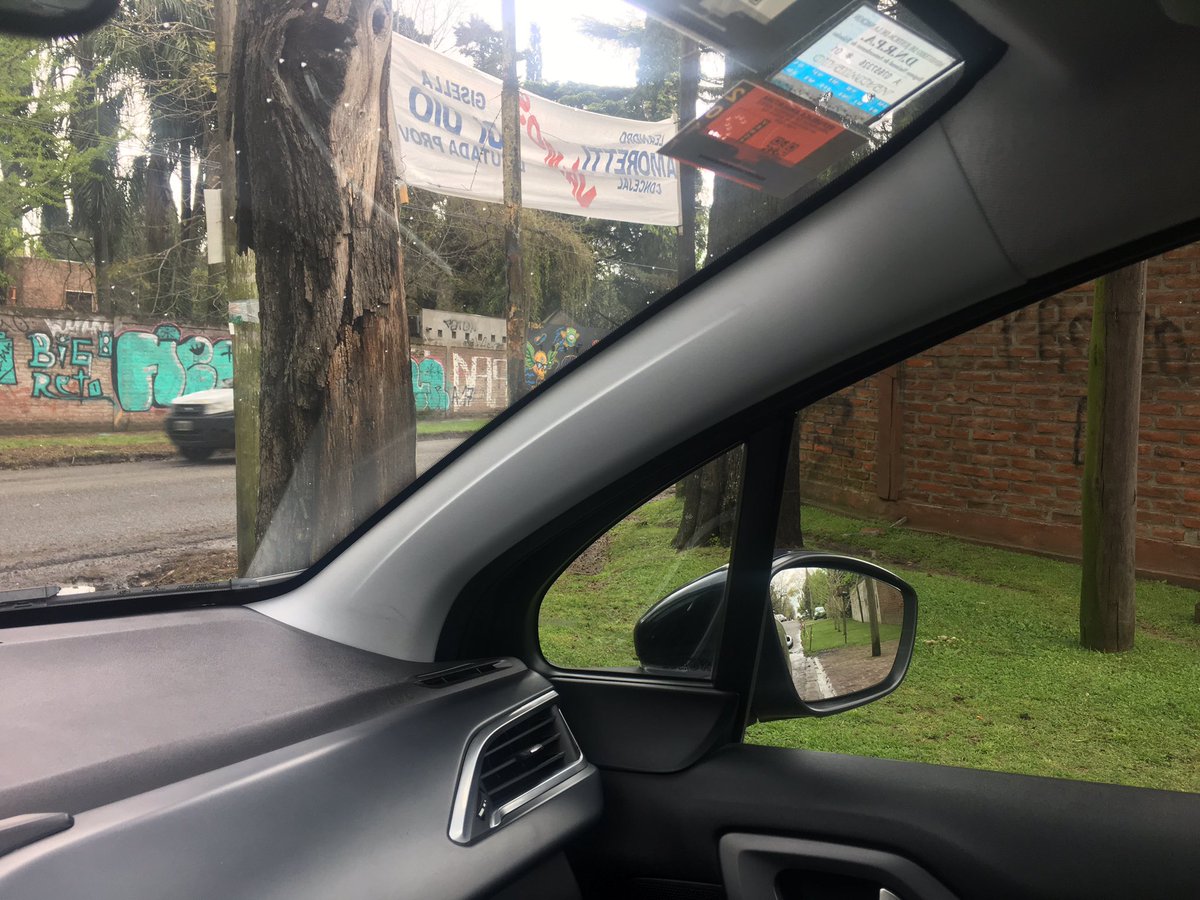 mnarduzzi's tweet photo. Les pido a @JulioGarro y @mariuvidal que hagan algo con el Camino Belgrano. Inseguridad vial por donde miren. Sean responsables. #SinVision https://t.co/p4OwwNJEth