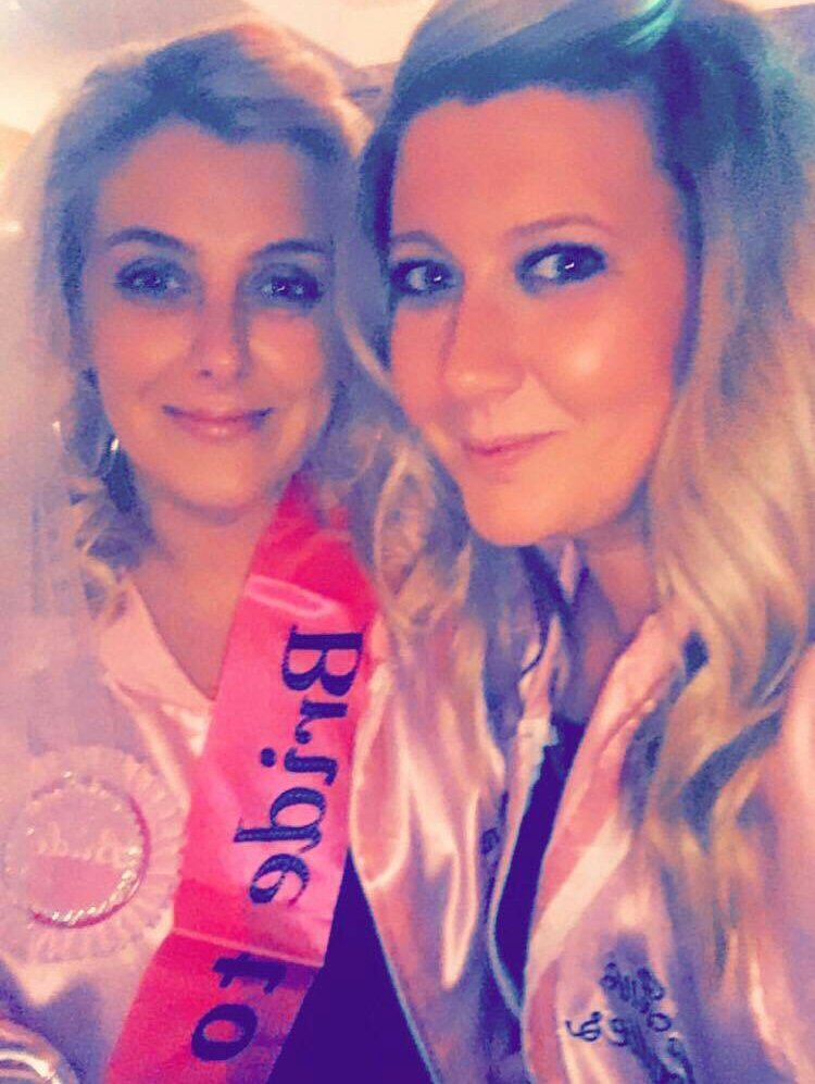 jltweddle's tweet photo. Thanks @AmyMckenny10 for being part of my 2nd Hen Party. Another class night🍾🎉 #WorkBesties 👭 #Wedding https://t.co/oJ15b7B6hB