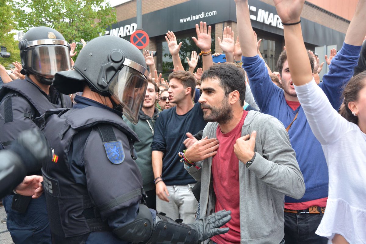 A pesar de las provocaciones, insultos o agresiones, nuestra misión es proteger la legalidad y velar por el Estado de Derecho.
#EstamosporTI