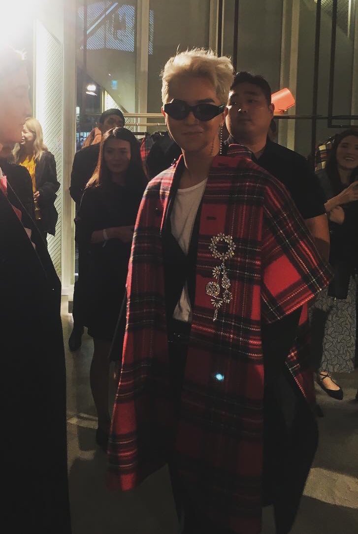 WINCOUTURE's tweet photo. — #송민호 &amp; #이승훈 // 170922 https://t.co/Zl39PaZAEB