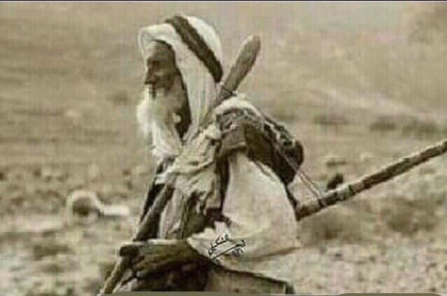 almooreqi's tweet photo. أبعتذرأن كان زليت في شي
ولاحصل مني خطا لحداكم
العمررحله والعفو غايه الحي
والله يجملنابمختصرهامعاكم
#بوح_المورقي 
خروج مؤقت أستودعتكم الرحمن✋ https://t.co/rXL4HbkZk1