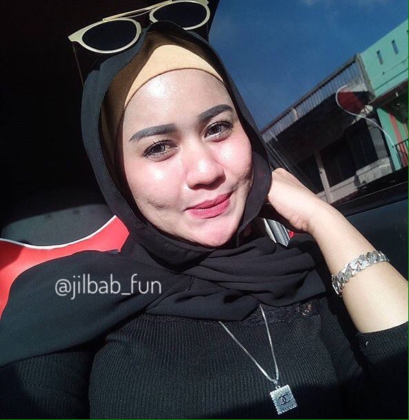 Pesona jilbab on Twitter: "Body hot 😍#jilbabmanis #jilbabcantik #