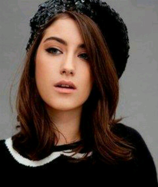 Happy birthday hazal kaya 