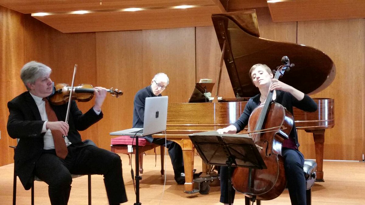 CoplandHouse's tweet photo. A beautiful Sunday afternoon for another #MusicfromCoplandHouse concert! @MichaelBoriskin #alexisgerlach #NicholasKitchen https://t.co/FTqh4ZwEp3