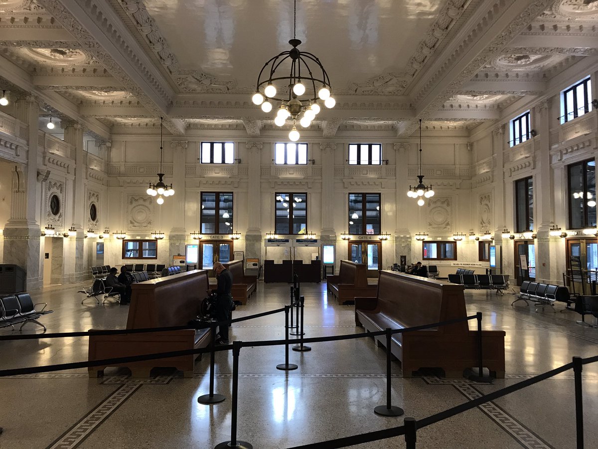 MontePaulsen's tweet photo. Riding the Coast Starlight from #NAPHC in Seattle to @NAPHN_info in Oakland. @Amtrak is like Passive House = fewer GHGs & more fun https://t.co/Jnw74EfXbL