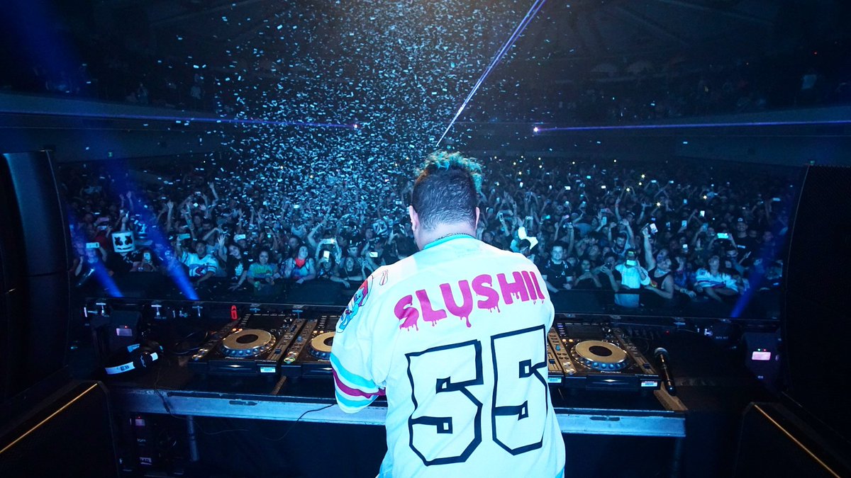 eraofedm's tweet image. @SlushiiMusic in San Jose Fri. night. More pics to come in our Nov. issue. #slushii #outoflighttour #sanjose