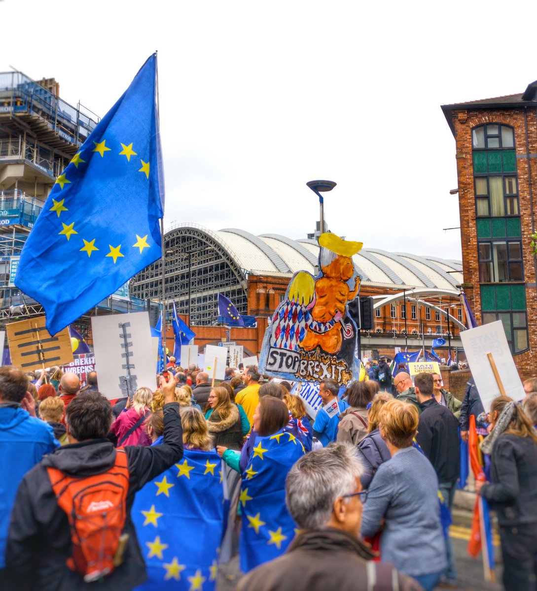 #StopBrexitMarch at #toryconference 🇪🇺
instagram.com/p/BZtu9PRDjrK/

#StopBrexitManchester #StopBrexit #Brexit #TakeBackMCR #ManchesterMarch