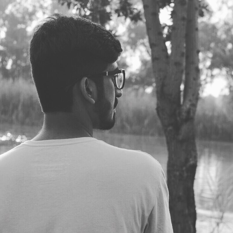 shaharyar0027's tweet photo. #being_simple☺️❤️ https://t.co/KlEATFKJmu