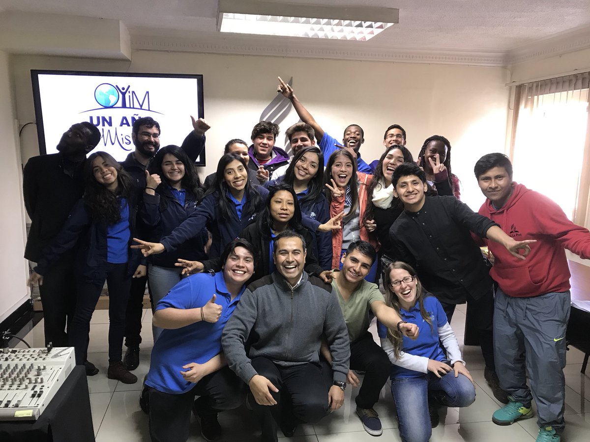 PrJCancino's tweet photo. Nuevos postulantes para participar de #UnAñoEnMisión en la IASDMetro nos alegramos por ese espíritu misionero @stanleyarco @prertonkohler https://t.co/NmCZjM0PFb