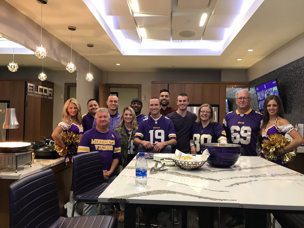 lexypries's tweet photo. #HoldTrue #VIKINGS https://t.co/iVpXuvQIdf