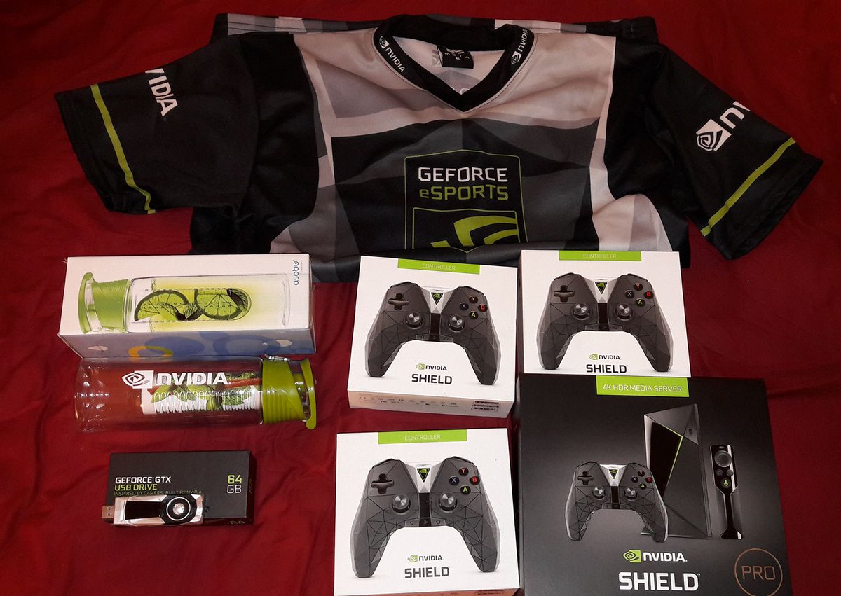 miamiflamingos's tweet photo. #Sponsor | Thanks @nvidia, @NVIDIAGeForce for this amazing gifts!
#GoFlamingos #GOMF #ThanksNVIDIA 💚🖤 https://t.co/IsqWk51PD4