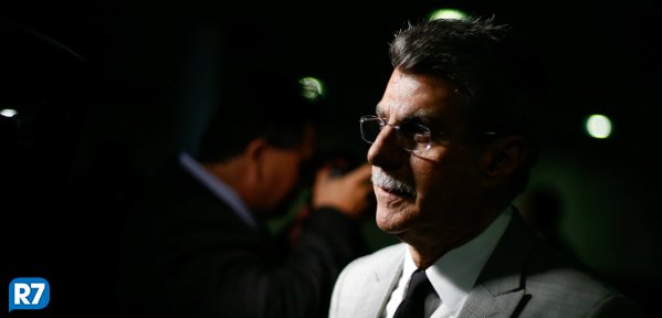 Romero Jucá dedica canção de Zezé Di Camargo &amp; Luciano a algozes  r7.com/wBcn