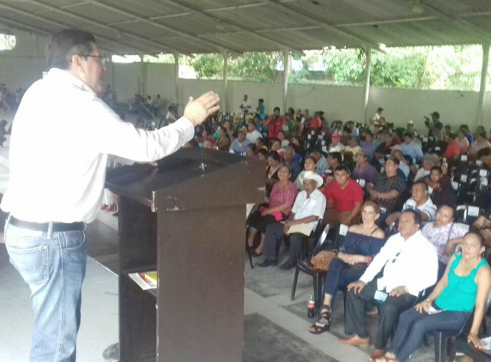 chino6726's tweet photo. En la Celebración del #XVIAniversario de la Agrupación Política "José María Pino Suárez" en #Nacajuca presente el Dip @josedelavegaa #JAVAVa https://t.co/d3iqLnXeei