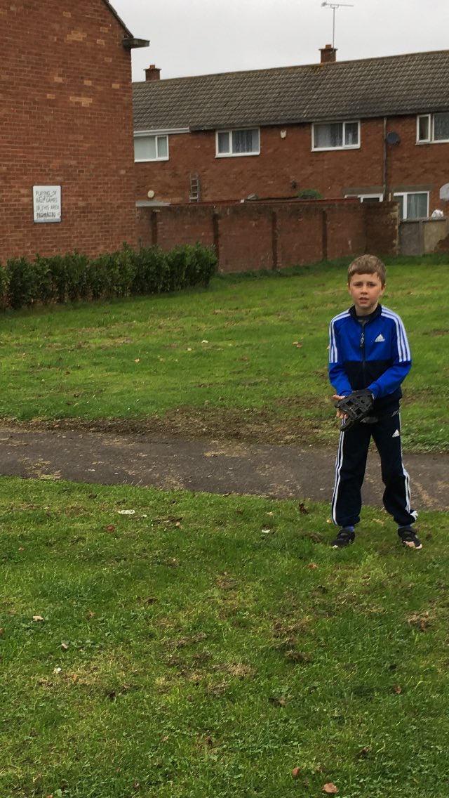 barton2207's tweet photo. When was a kid I ignored that sign to 😂 #playwhereiwant https://t.co/xr0vlf6uTw