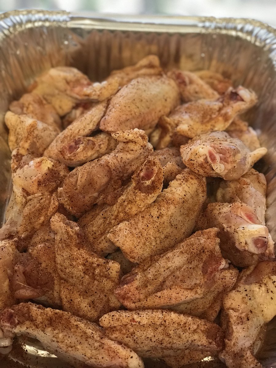 pigdaddybbq1's tweet photo. Wings seasoned with one of my top five rubs, The Slabs Stephy Style! 🤤 man these wing are going to be great! #pigdaddybbq #MidMoSmokeShow https://t.co/AXpXjpFQFx