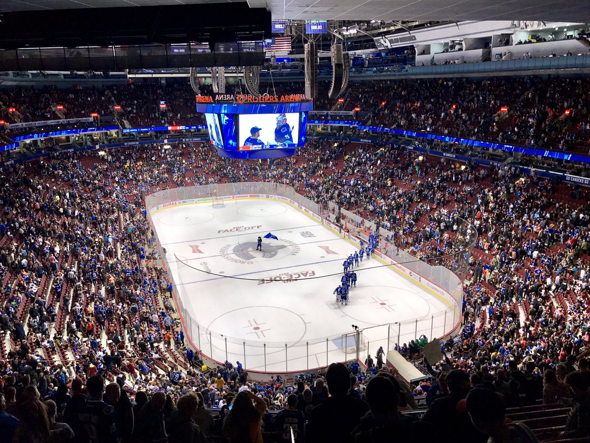 Coquitlam_IntEd's tweet photo. The Coquitlam student group from Colombia enjoyed a Saturday evening at Spaghetti Factory & the Vancouver Canucks hockey game. #CSDinted https://t.co/N7KZM9YMrP