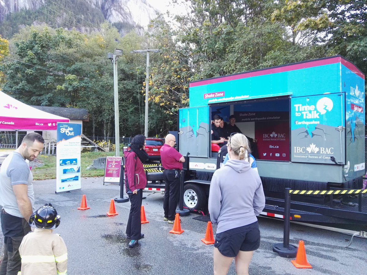 IBC_West's tweet photo. Lots happening at the @Squamishtown Fire Rescue open house! Come on by visit @PreparedBC @BCAmbulance @BCRCMP @SquamishSAR & #shakezone2017 https://t.co/xqTOXP0pX1