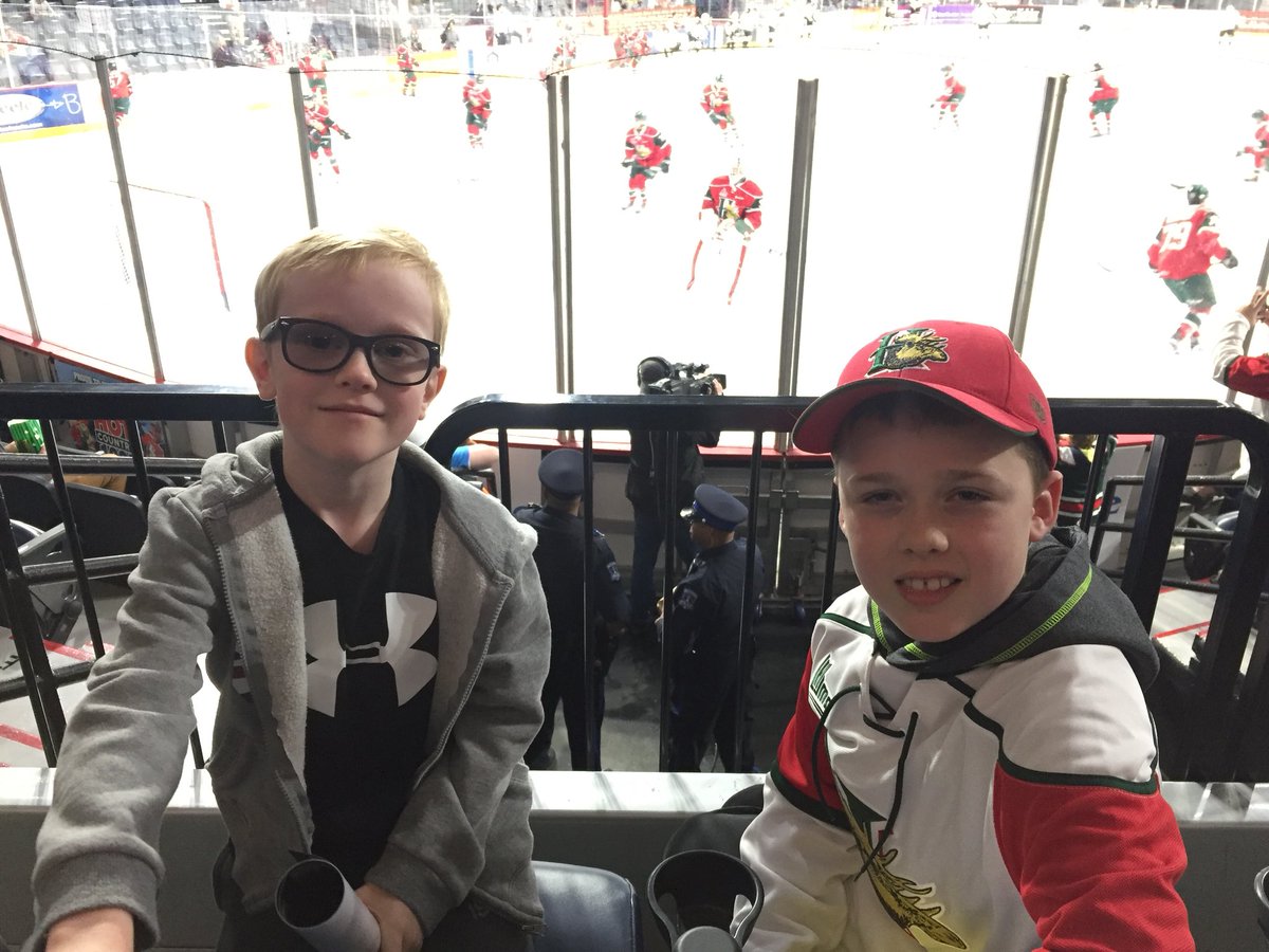 Tritonesub's tweet photo. Happy Birthday Elias!!! #GoMooseGo https://t.co/dhvk9t2Pti