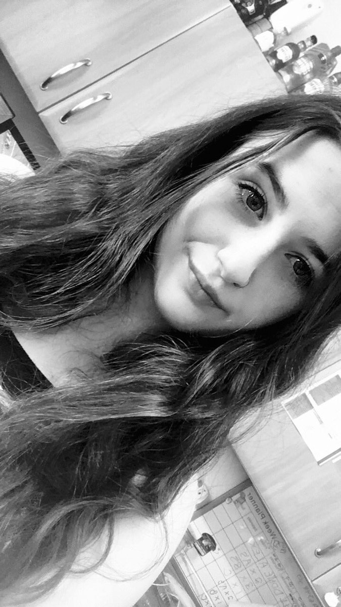 camiIacabeIlos tweet picture