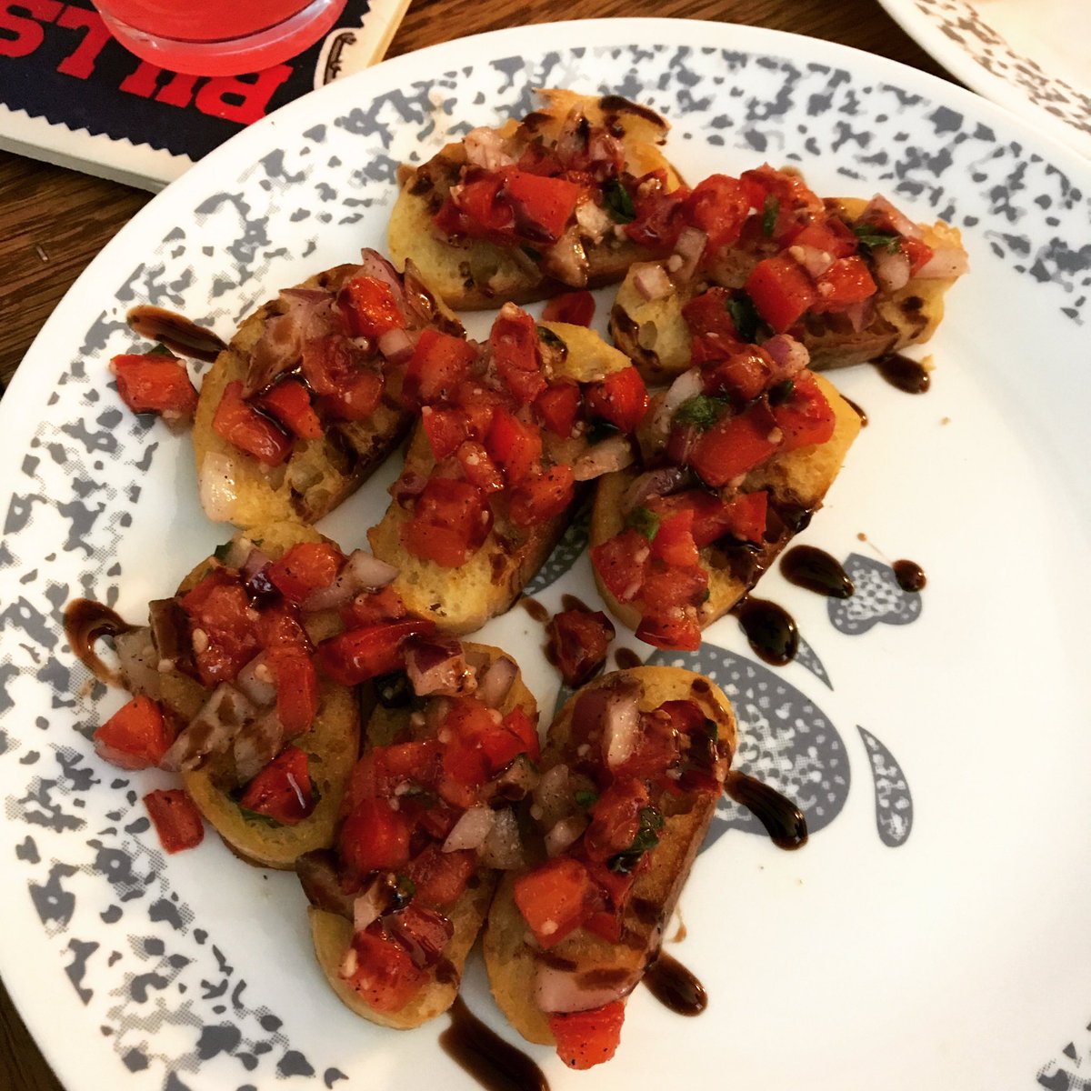 KSnutritionRDN's tweet photo. Sunday Football Nommies! Bruschetta mmmm mmmmm #tinacooks #JMANeats #sundaymunchies #iwantmore https://t.co/lNid2MZMhl