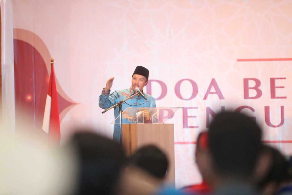 imam_nahrawi's tweet photo. Kita harus optimis meski tantangan semakin besar. PMII hrs kembali ke kampus, masjid dan basis-basis pergerakan yg menguatkan organisasi.-IN https://t.co/7v9vUImjih