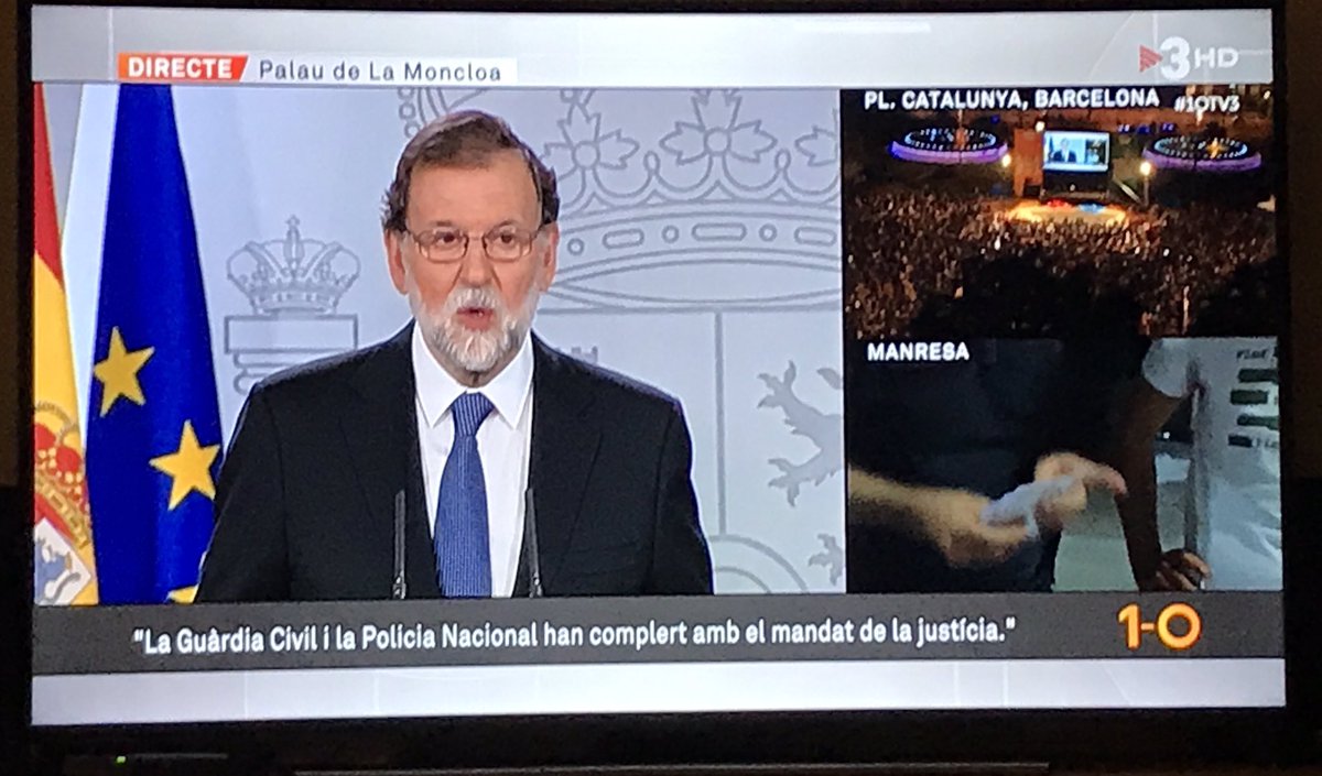 davidbroc's tweet photo. Magnífica contraposició televisiva: Rajoy negant que hagi hagut referèndum vs connexió amb recomptes dels vots https://t.co/7x0eyBK2eA