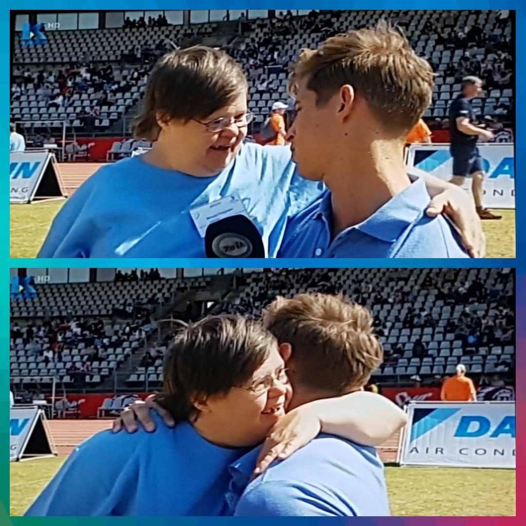 WilnaIce's tweet photo. Hierdie oomblik op #Kwêla @WillemBotha 💙💙💙💙 #DownsindroomAtletiek #Kosbaar Ons vriende se downsindroom dogter 39jaar oud,en netso spesiaal ! https://t.co/El8CFfHf3Z