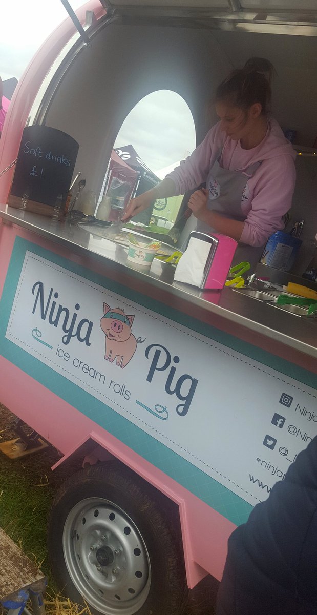 Rina Eleftheriou tweet media