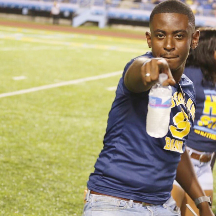 HOOOOMEECOMINGG , is that you Playa?💛💙😉 SU , you’re Ready? #SUHC17