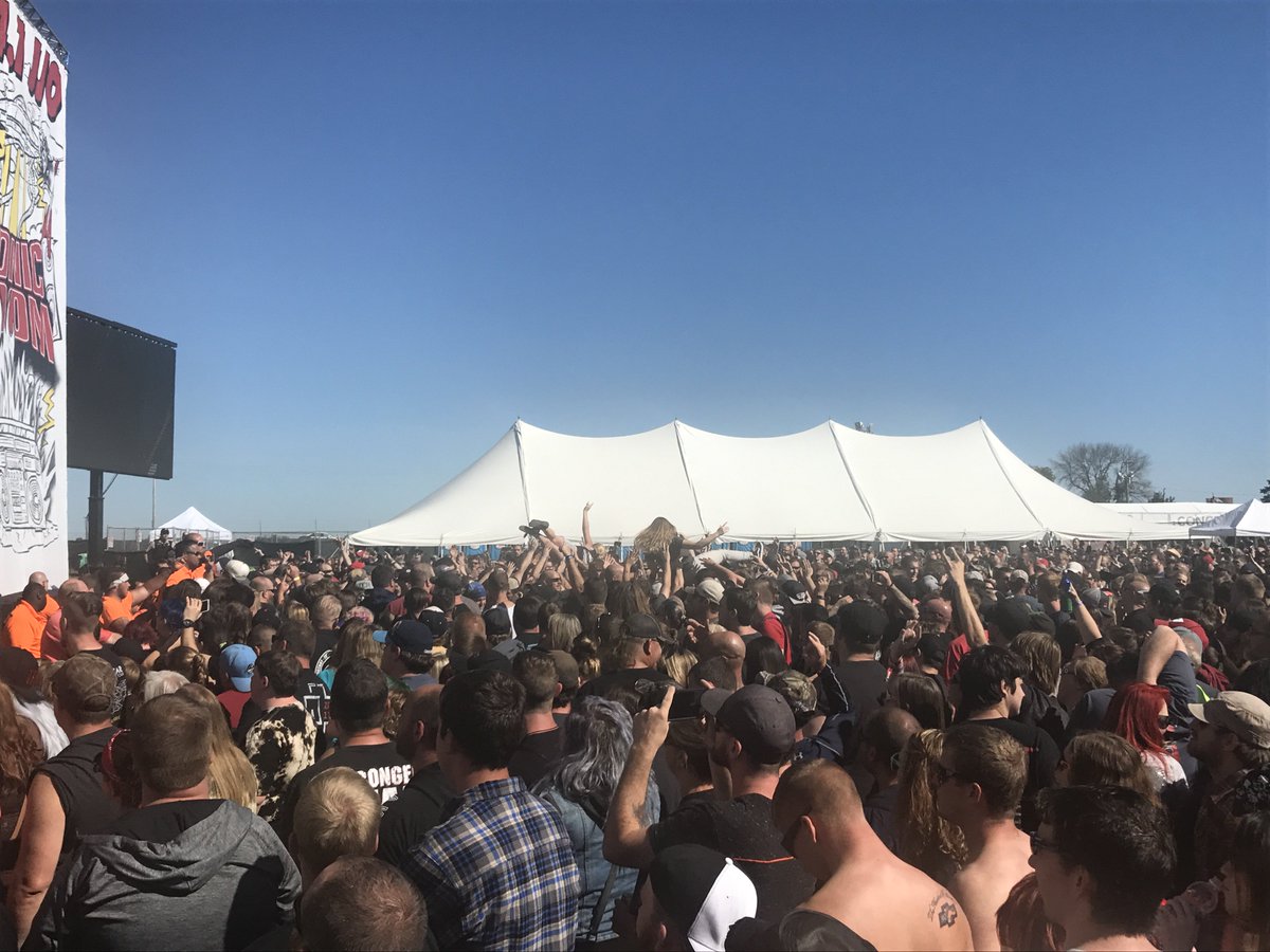 JJOSonicBoom's tweet photo. Perfect day to be rocking at #JJOBOOM with @FOZZYROCK taking the stage at 2:05 and @SWStheband at 2:45. https://t.co/mAucw0IuZP