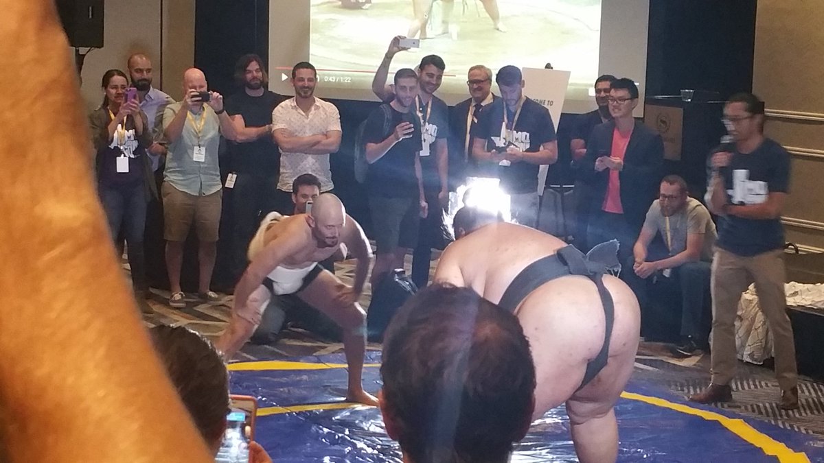 RobbieRichMktg's tweet photo. .@noahkagan about to take on 2-time world Sumo wrestling champion at #sumocon17 https://t.co/KsS7vY5b1n