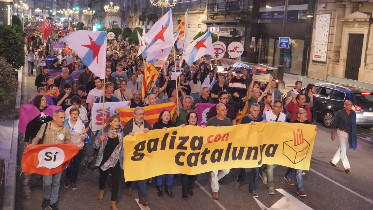 [SOCIAL] Manifestación en Vigo contra a represión deste domingo en Catalunya. Imaxes de <a href="/galizaCIG/">CIG</a>