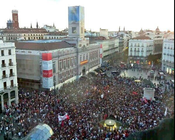 yayoflautas's tweet photo. #MadridASolContraLaRepresion https://t.co/iyCph2n0S7