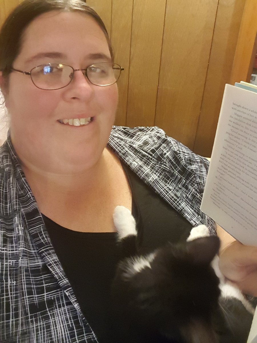 xbookwormcafex's tweet photo. Somebody interrupted my reading time for some attention.  
#mycuddlebug #mybuddy #kittiesoftwitter https://t.co/fptCq1pqac