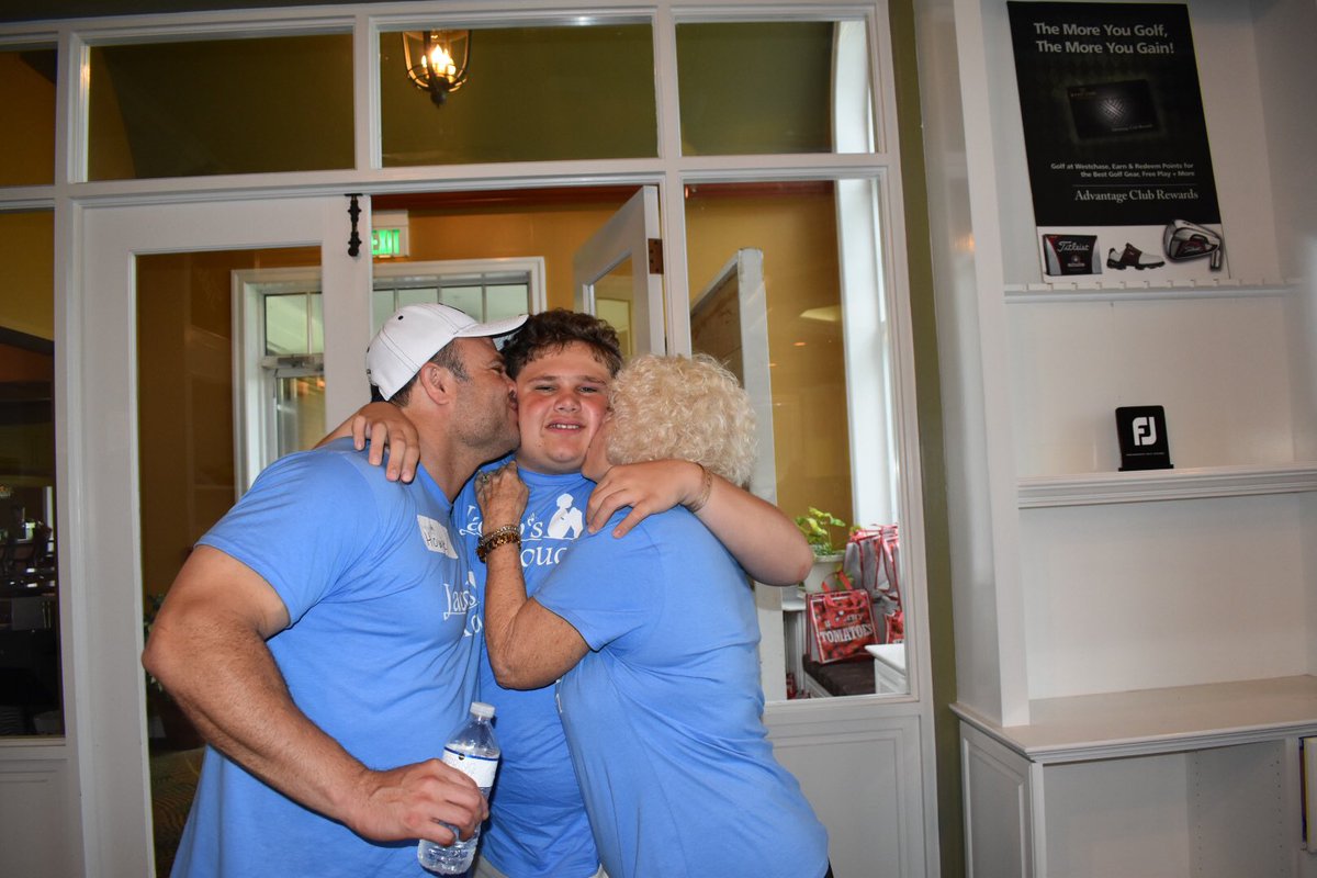storchmortgage's tweet photo. #JacobsTouch #Charity #GolfTournament ππ»β³οΈ Thank you for your supportπ
#AutismAwareness
#PatrickStorchMortgageTeam
#TheMortgageFirmTampa https://t.co/iGcLT8lSRe