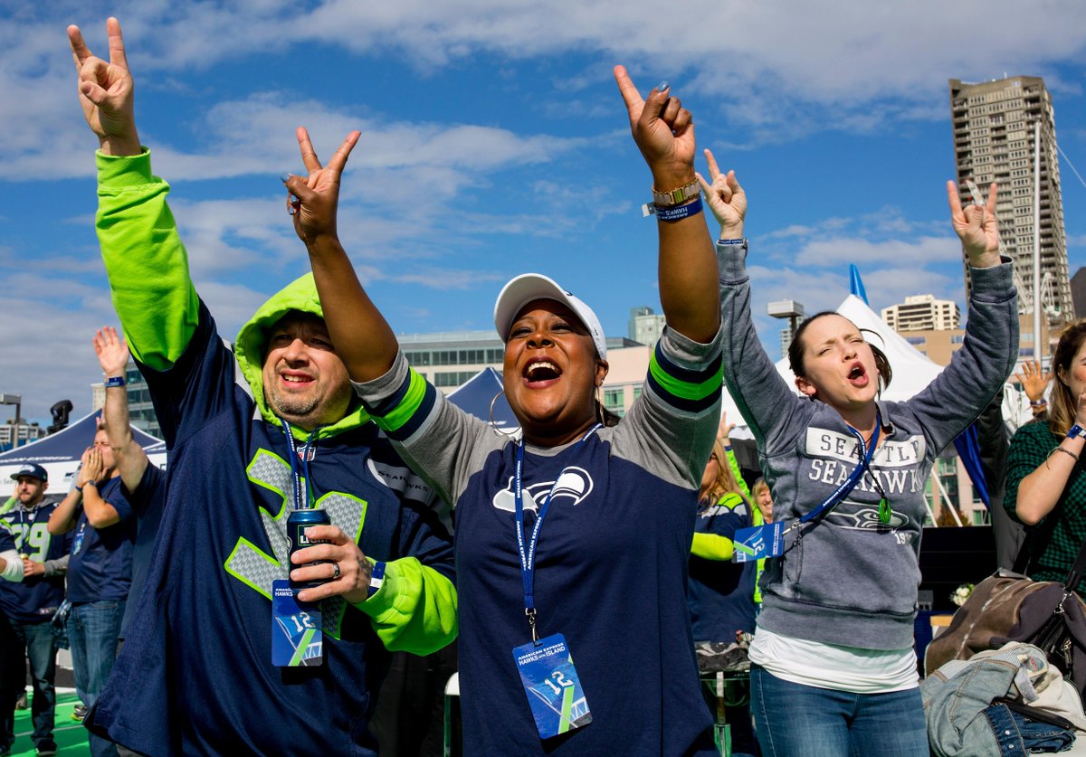 SeattleRefined's tweet photo. Photos: What's the ultimate pre-game? Partying on a 200-ft @Seahawks barge: https://t.co/sUJycVkE10 @BigWalt71 #AmexSeahawks #HawksIsland https://t.co/gdDobu1l2f