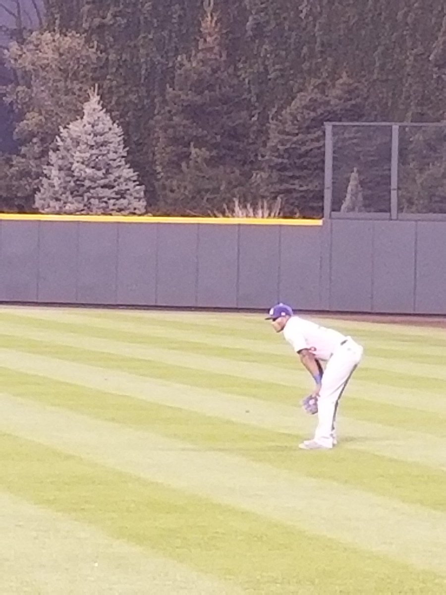 Had a great time watching one of the best <a href="/YasielPuig/">Yasiel Puig</a> 
Un henorme placer ver uno de los mejores <a href="/YasielPuig/">Yasiel Puig</a>