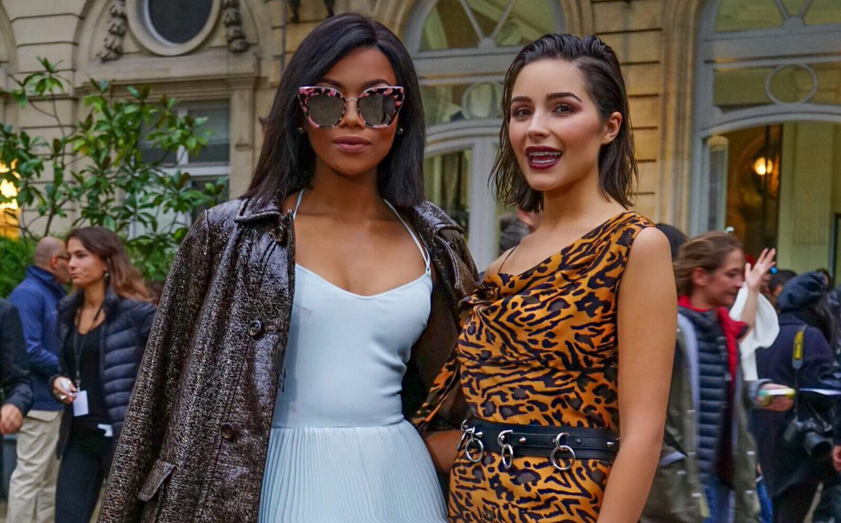 Bonang's tweet photo. ....#PFW 🇫🇷🥂👑 #JohnGallianoShow https://t.co/cmmAaAb98C
