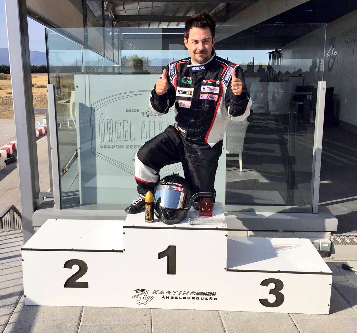 JorgeP_Oficial's tweet photo. Primera victoria junto a @MissileEnergyEs !! y esta fue en la Cepsa Endurance Series de Kárting Ángel Burgueño !!! #energytowin https://t.co/4qsMH2f5YY