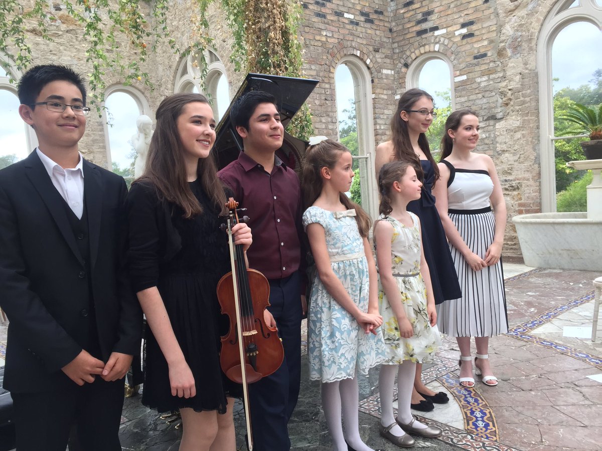 RIAMDublin's tweet photo. What a day @killruddery. Our fab musicians from our Young Scholar Programme making us so proud. Thanks to our wonderful hosts. https://t.co/vtjIDGaVUh