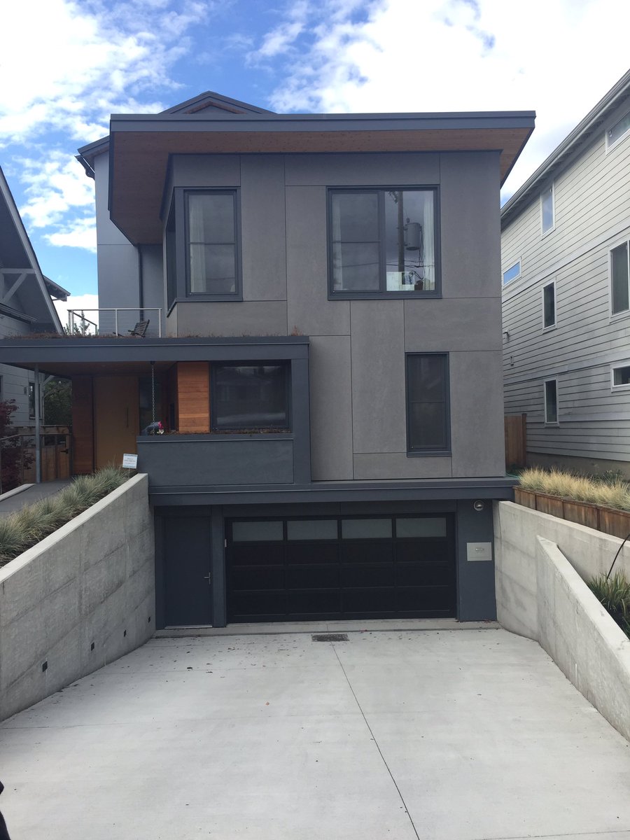EnergyVanguard's tweet photo. Hooray! A #PassiveHouse in Seattle that has a range hood ducted to outside. #NAPHC2017 https://t.co/a9orxaCz7T