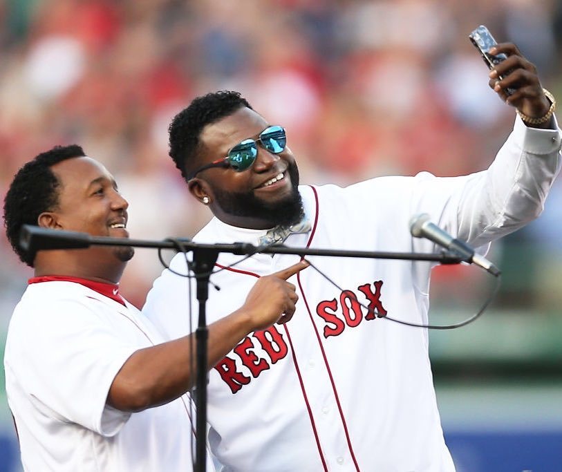 ESPN_Beisbol's tweet photo. La selfie en la que todos queremos estar 😜📸. #ElCaminoESPN https://t.co/EHtnMhAP5N
