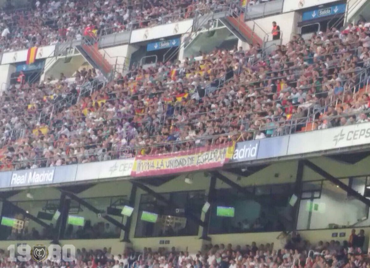FondoSur_1980's tweet photo. Tenemos clara nuestra bandera. Marceliano y el Bernabéu rojigualda. https://t.co/nFxu4AWdHV