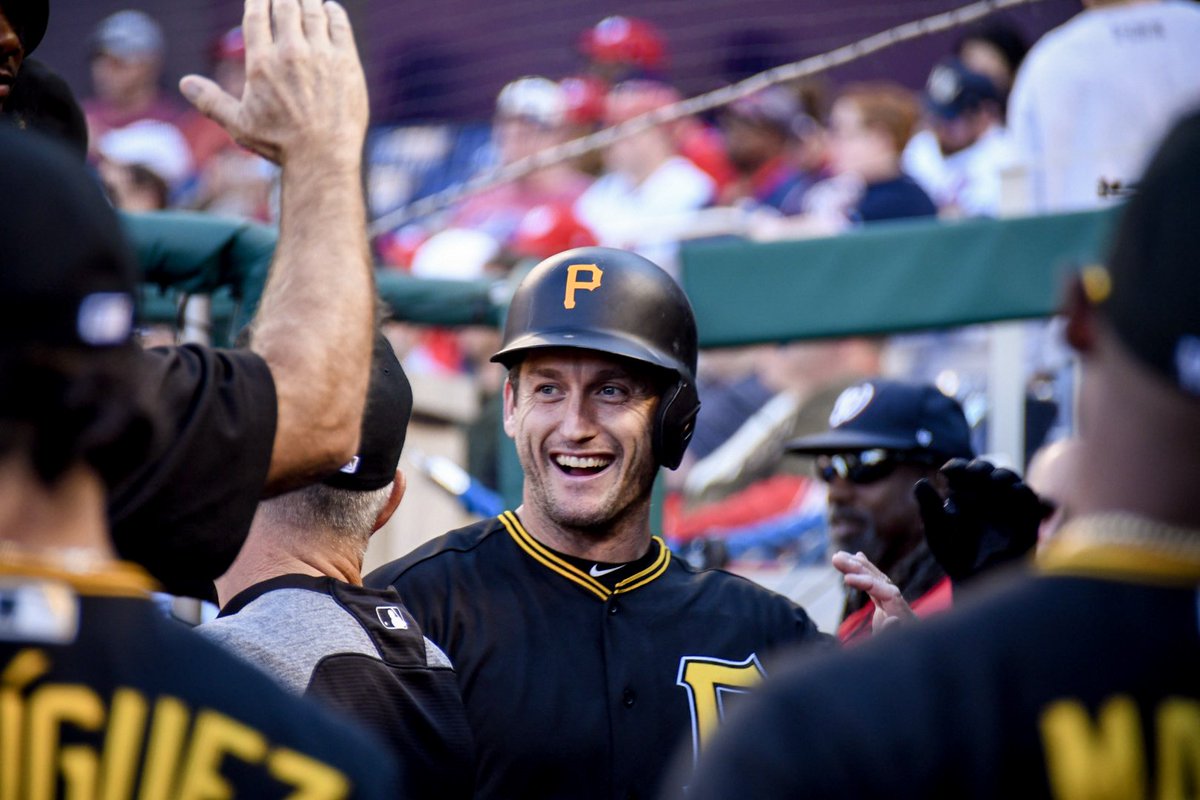 Pirates's tweet photo. 🚨#FreeseWarning🚨

@david23freese singles in a run and we are up a pair! 

6⃣-4⃣ us https://t.co/m6kacxM8HH