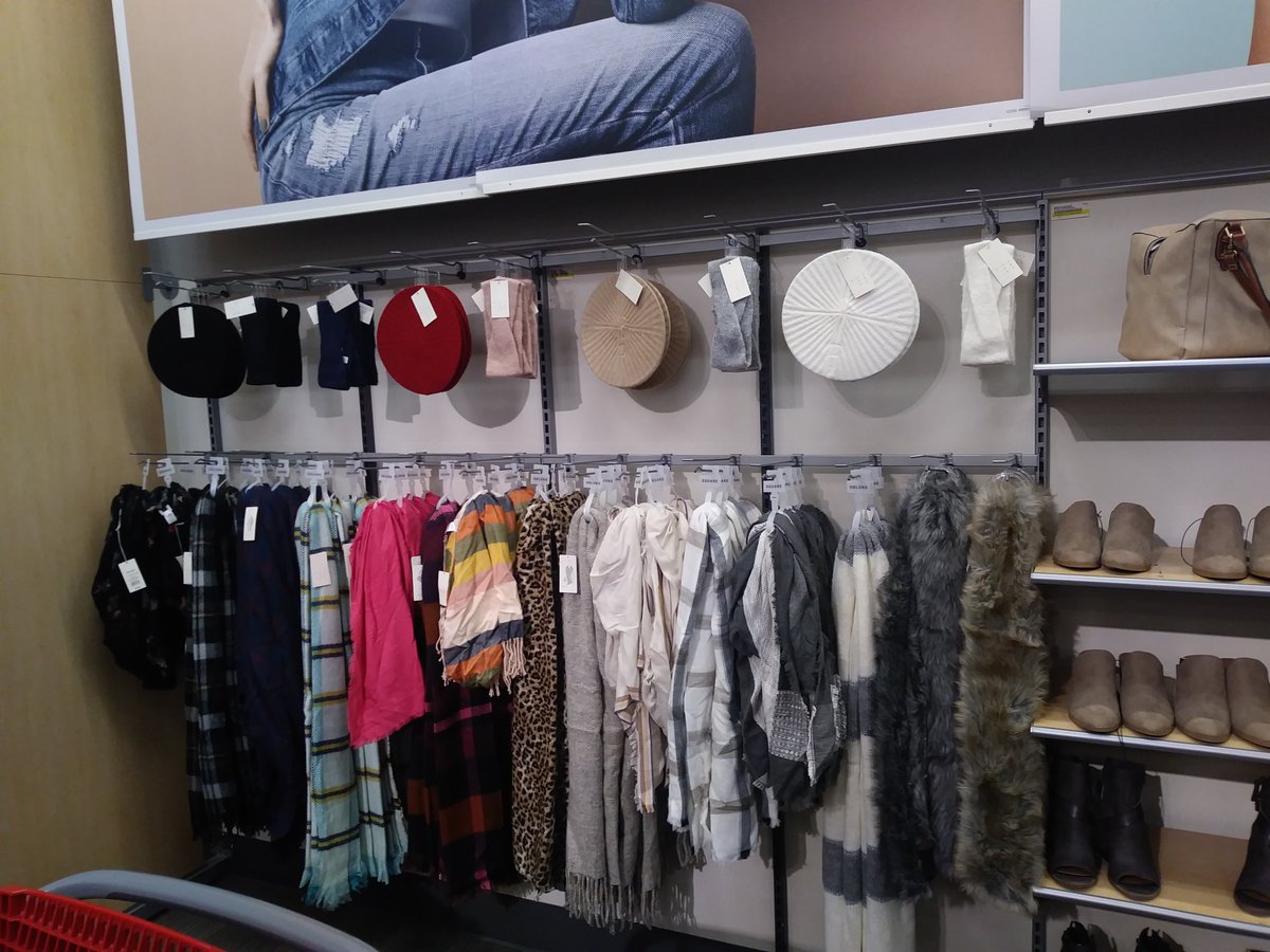 LAPATITO90's tweet photo. Cold weather is approaching and targets ready #latepost #lastweeksset #target #2078 https://t.co/OoDrOUamw0