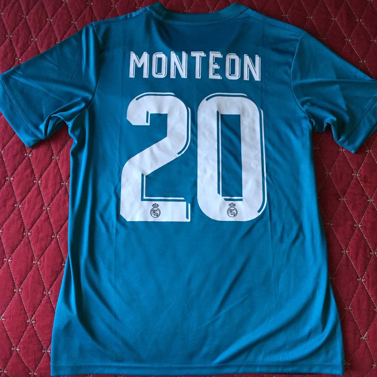 marcos_monteon's tweet photo. Victoria. Gol de campanita al ángulo. Buena manera de estrenar uniforme. #MBM20 https://t.co/EtOziyEdPh