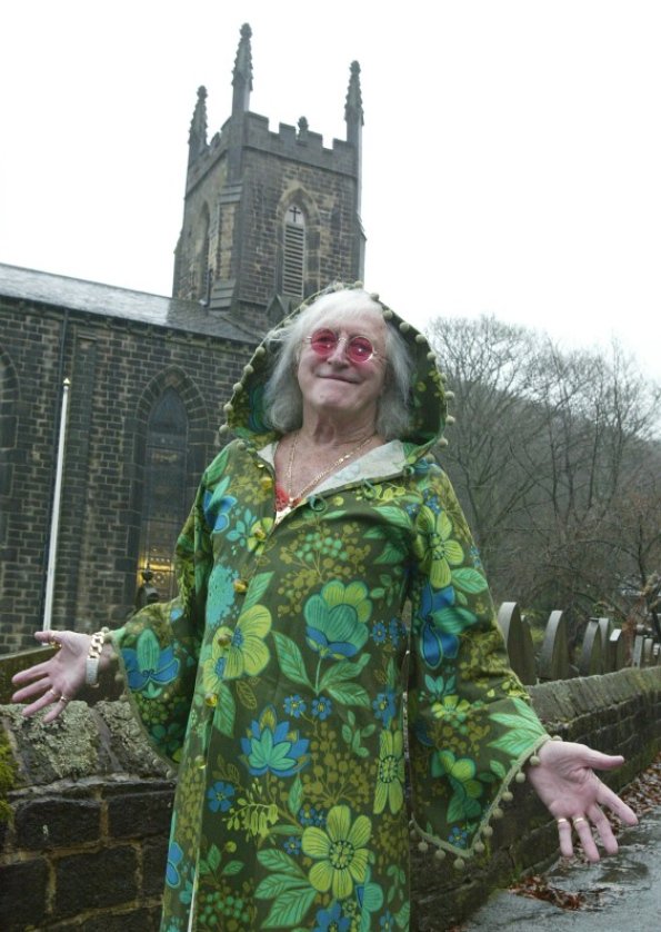 thewakeupcall09's tweet photo. @JJNortyperson @ColetteAnnesley @AndyMorseUK @AilsaJAnderson @ciabaudo @c_of_e @JustinWelby @JohnnyVedmore Savile at Cragg Vale Church &amp; Freemason Rev David Bennett https://t.co/nXE3GKozei