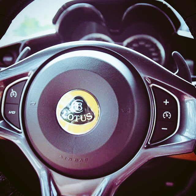 VictoryLotusNJ's tweet photo. Happy #October #VictoryLotus lovers! 

https://t.co/LehVRi2I2A 💕

#LightIsRight #Evora400 #LotusCars #autumn🍁 https://t.co/nv8gRj6E9w
